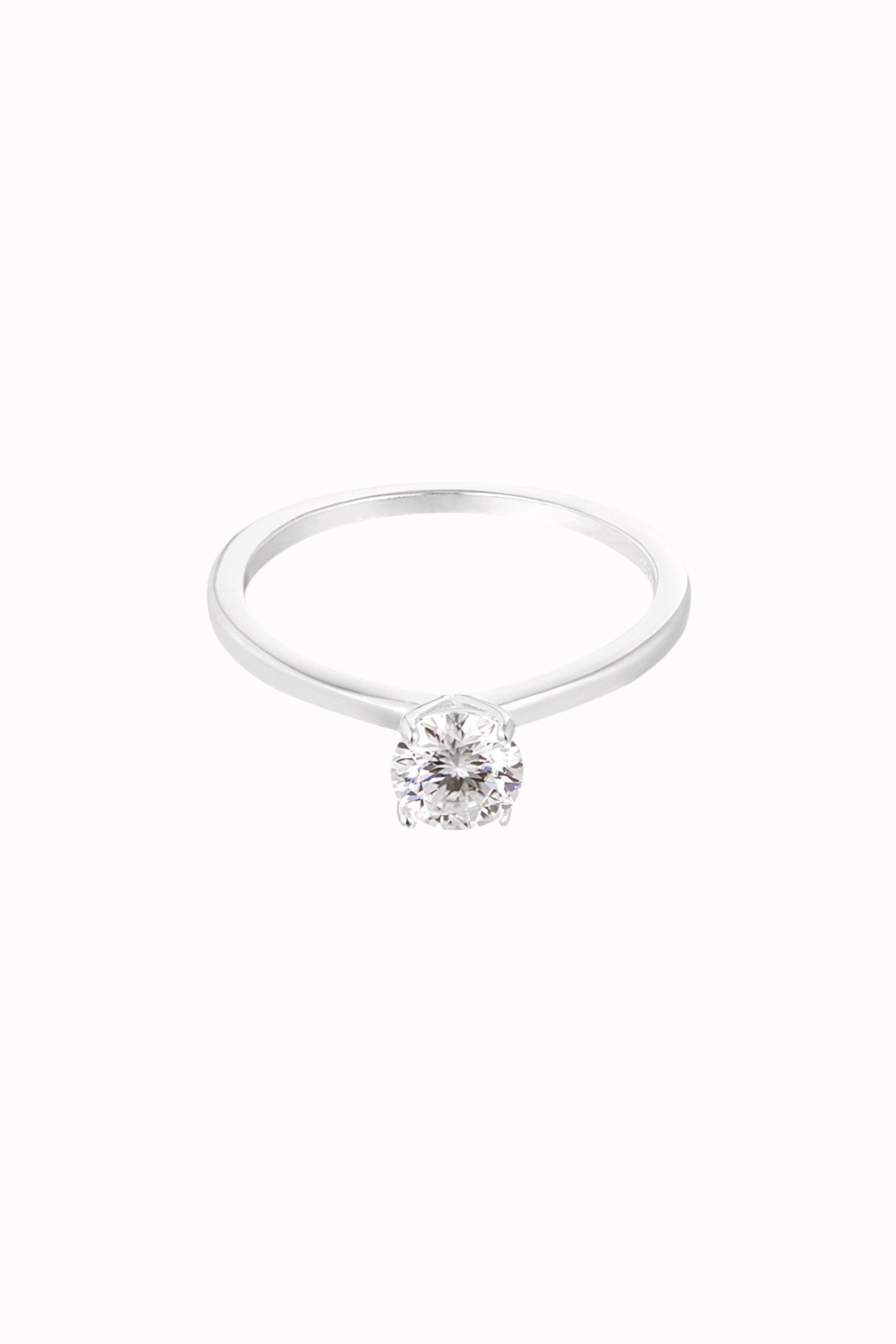 Ring grote moissanite zilver